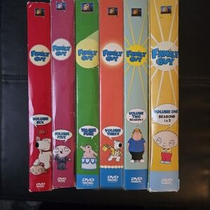 ⭐️Family Guy DVD Box Set - Colorful Season Volumes⭐️